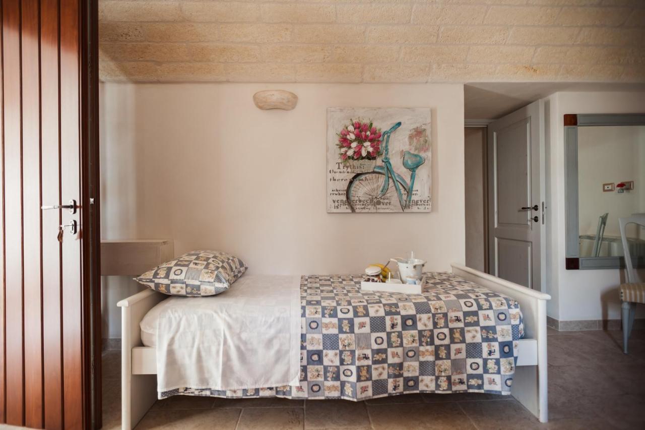 I Trulli Del Tupparello Bed & Breakfast ฟาซาโน ภายนอก รูปภาพ