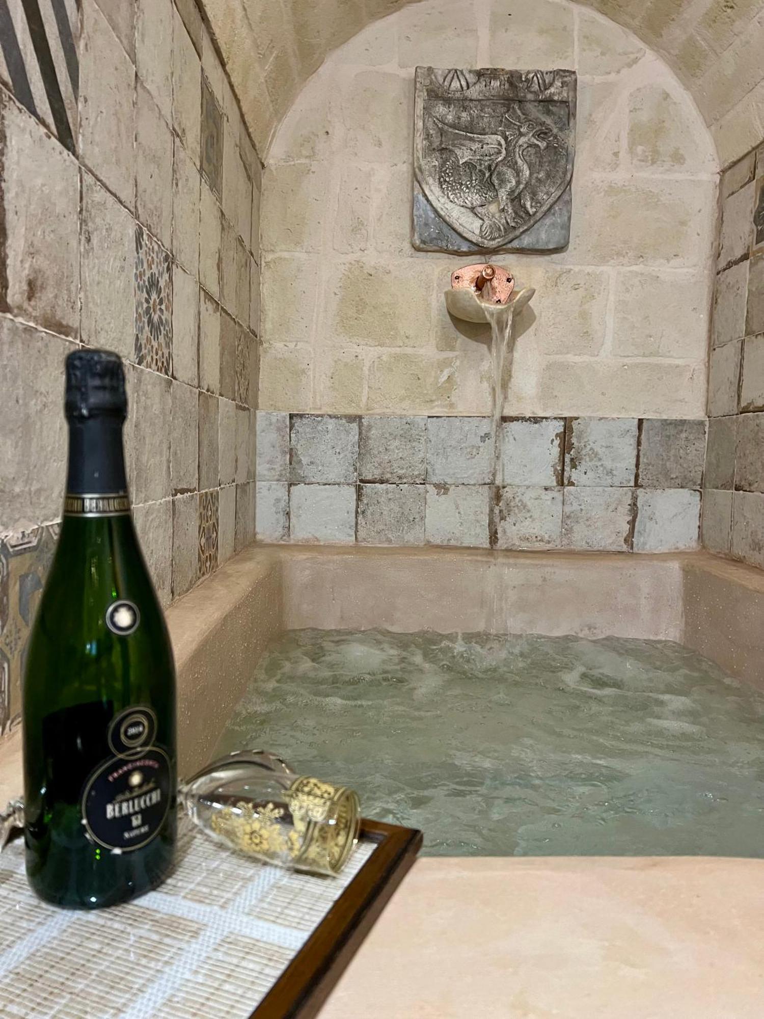 I Trulli Del Tupparello Bed & Breakfast ฟาซาโน ภายนอก รูปภาพ